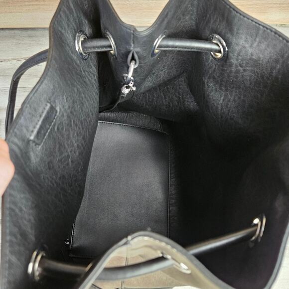 Calvin Klein Gabrianna Gray Bubble Lamb Tote Bag w/ Detachable Wristlet - Picture 8 of 11